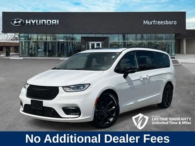 2024 Chrysler Pacifica Limited photo 1
