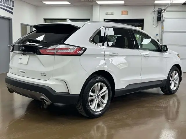 2020 Ford Edge SEL AWD photo 5