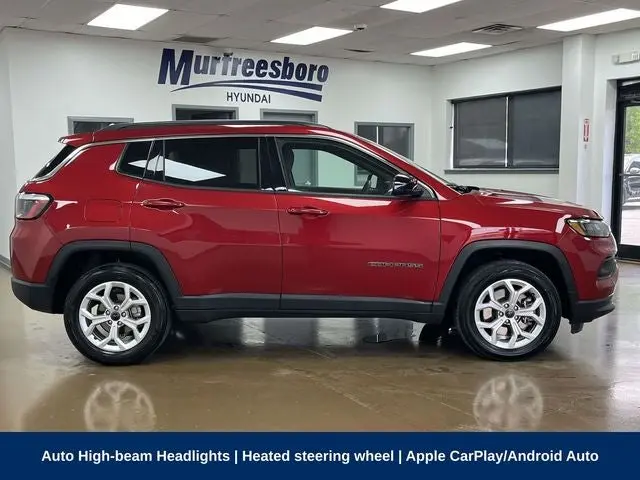 2025 Jeep Compass Latitude 4X4 photo 4