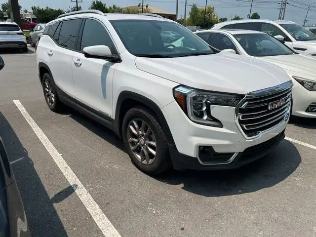 2023 GMC Terrain SLT FWD's photo