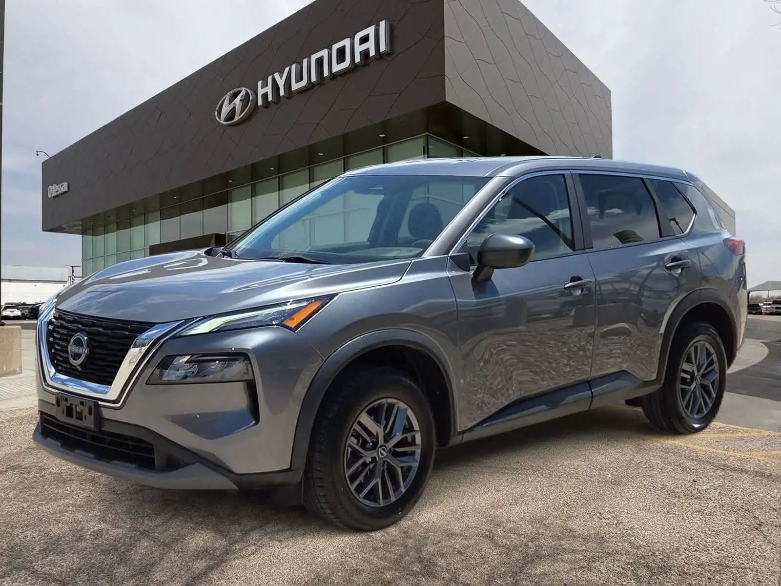 2023 Nissan Rogue S FWD's photo