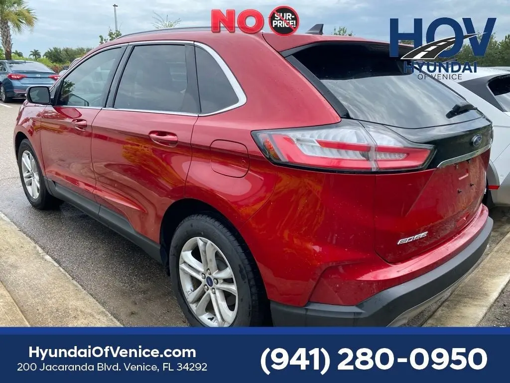 2020 Ford Edge SEL photo 4