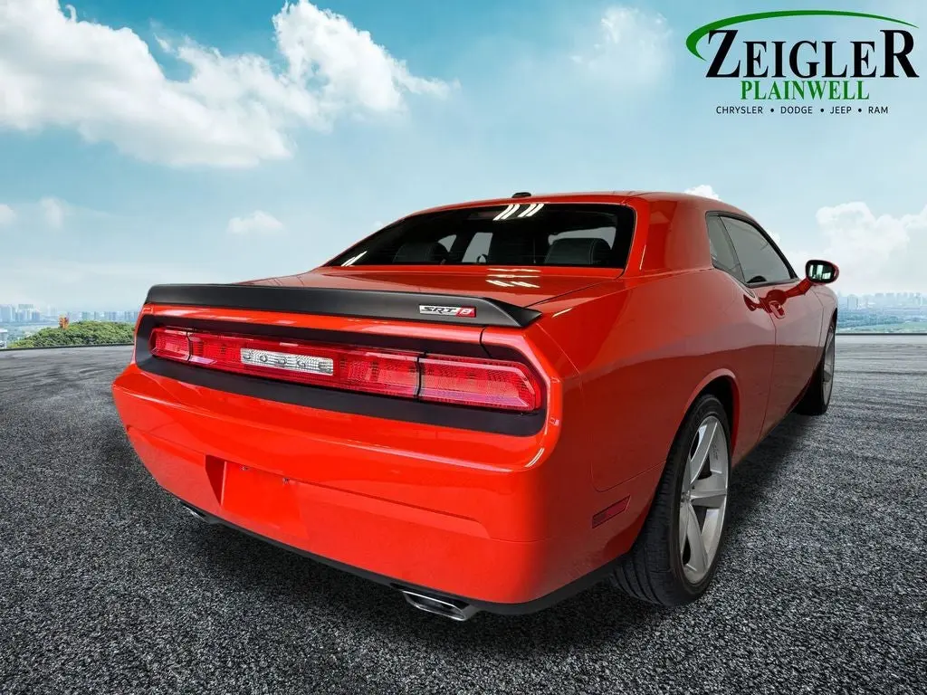 2009 Dodge Challenger SRT8 photo 5
