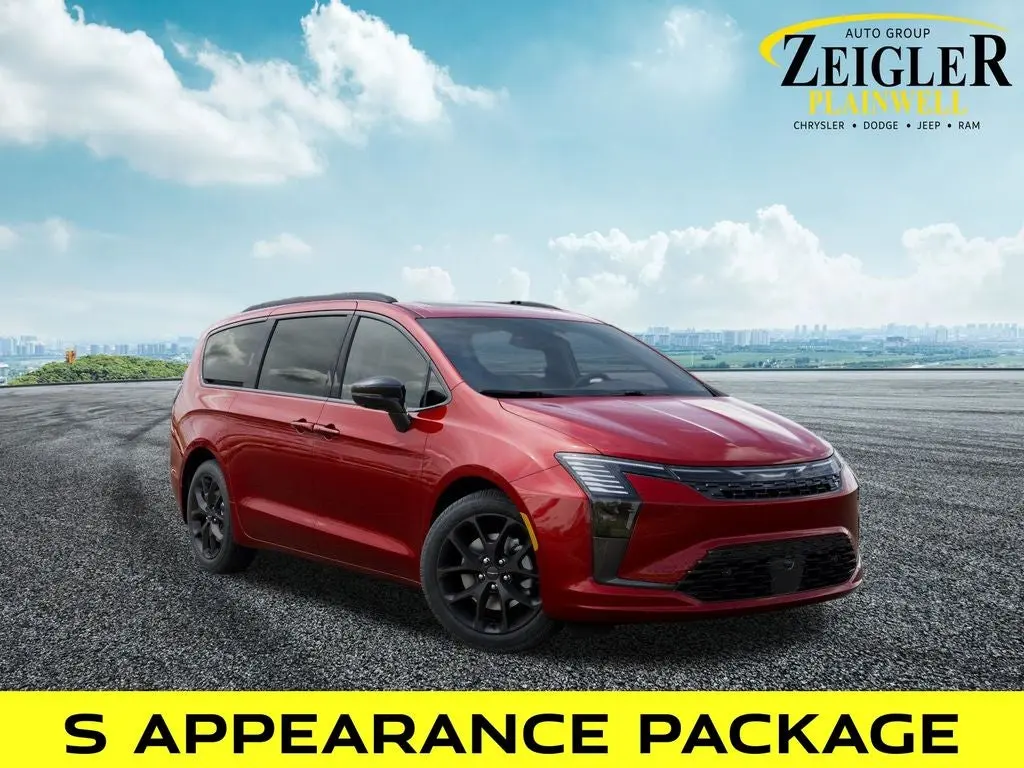 2027 Chrysler Pacifica Limited AWD photo 5