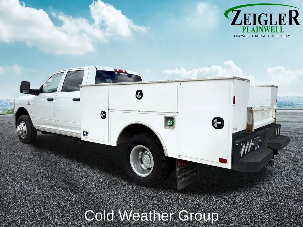 2024 RAM 3500 Tradesman 4X4 Crew Cab photo 3