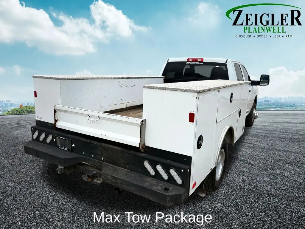 2024 RAM 3500 Tradesman 4X4 Crew Cab photo 5
