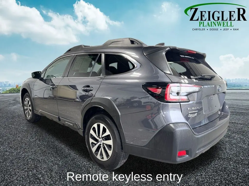 2023 Subaru Outback Premium photo 3