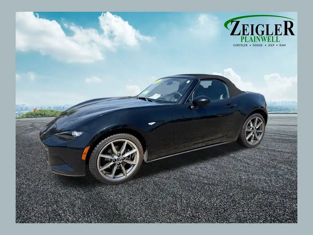 2023 Mazda MX-5 Miata Grand Touring's photo