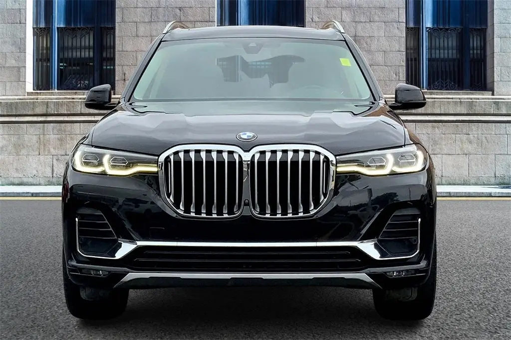 2021 BMW X7 xDrive40i photo 3