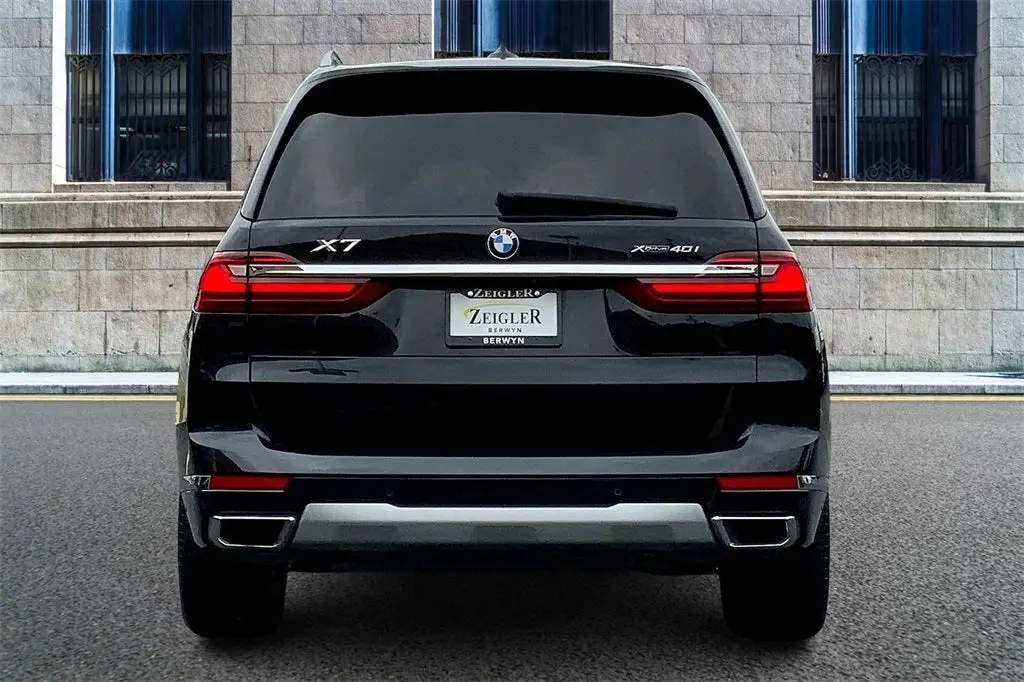 2021 BMW X7 xDrive40i photo 4