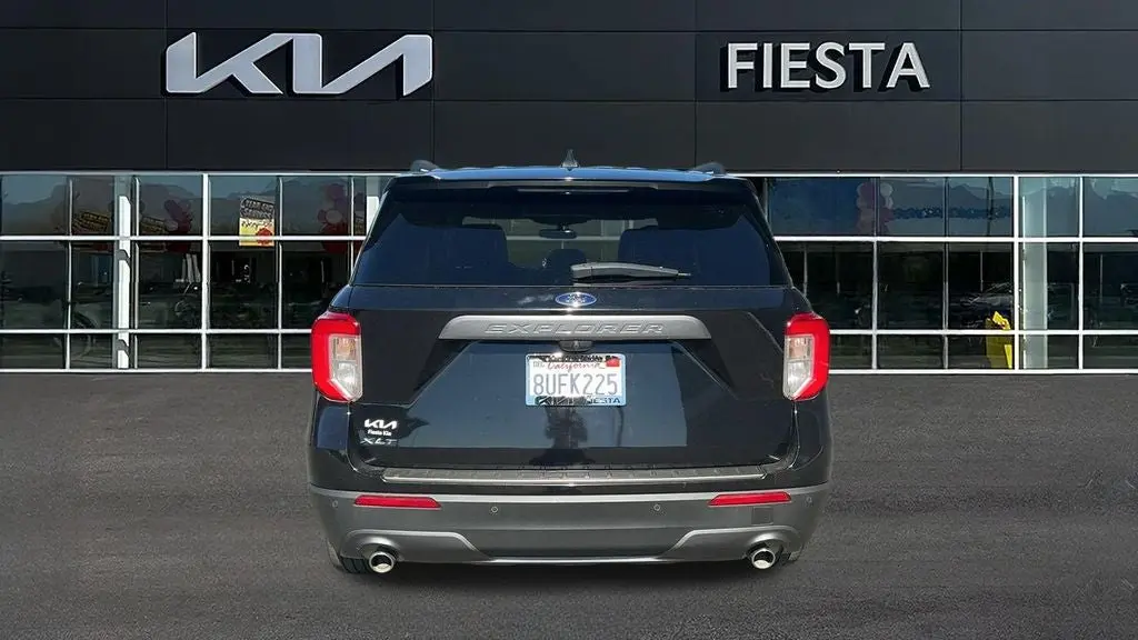 2021 Ford Explorer XLT RWD photo 5