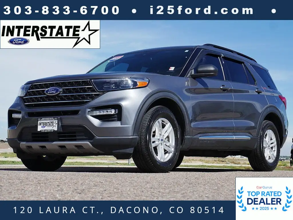 2023 Ford Explorer XLT 4WD's photo