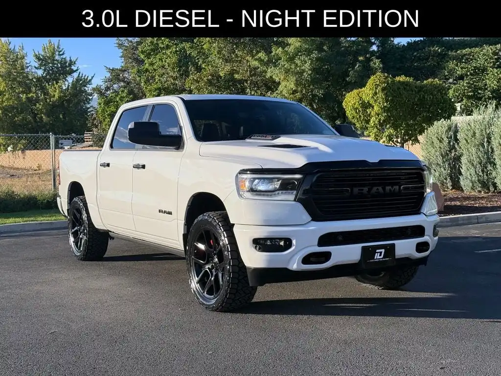 2023 RAM 1500 Laramie 4WD Crew Cab 5'7's photo