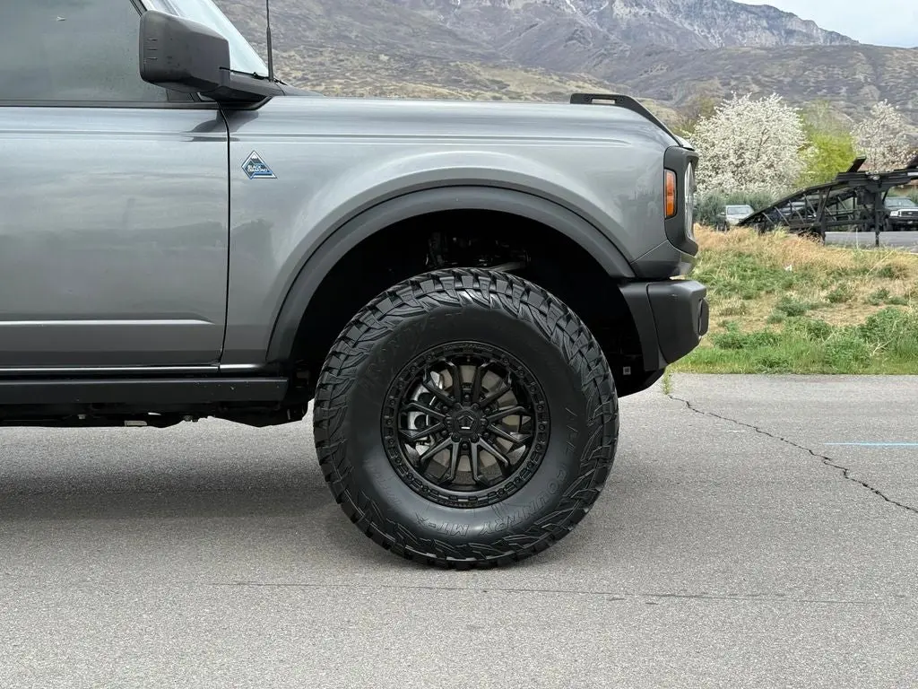 2023 Ford Bronco Black Diamond Advanced (322A) 4x4 photo 3