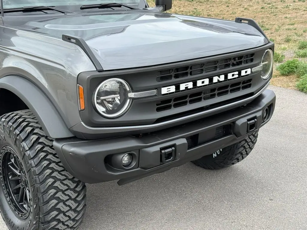 2023 Ford Bronco Black Diamond Advanced (322A) 4x4 photo 5