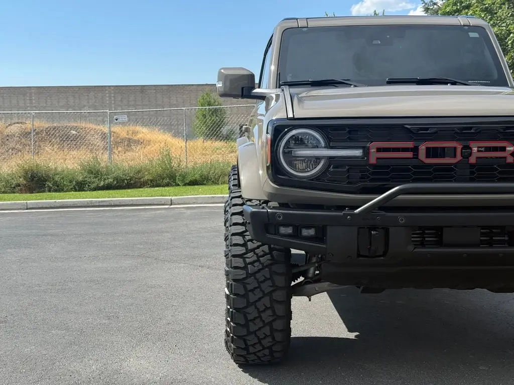 2025 Ford Bronco Badlands 4x4 photo 4