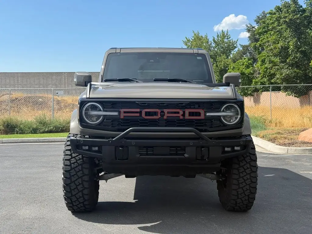 2025 Ford Bronco Badlands 4x4 photo 5