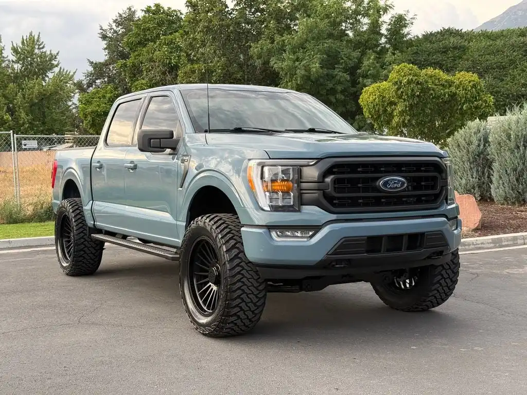 2023 Ford F-150 XLT 4x4 SuperCrew 5-1/2 Box's photo
