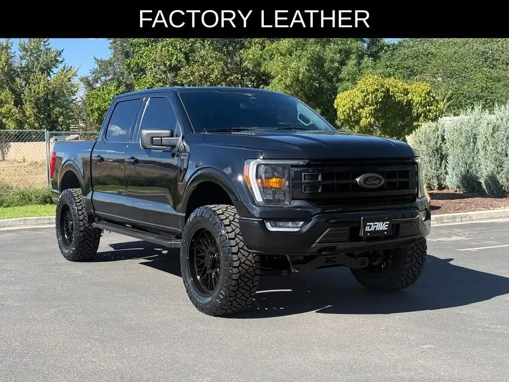 2023 Ford F-150 XLT 4WD SuperCrew 145 in's photo