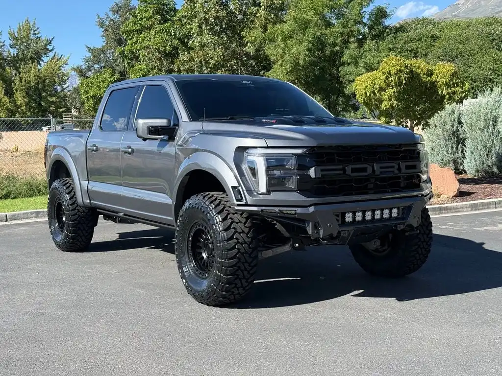 2024 Ford F-150 Raptor 4WD SuperCrew 5-1/2' Box's photo