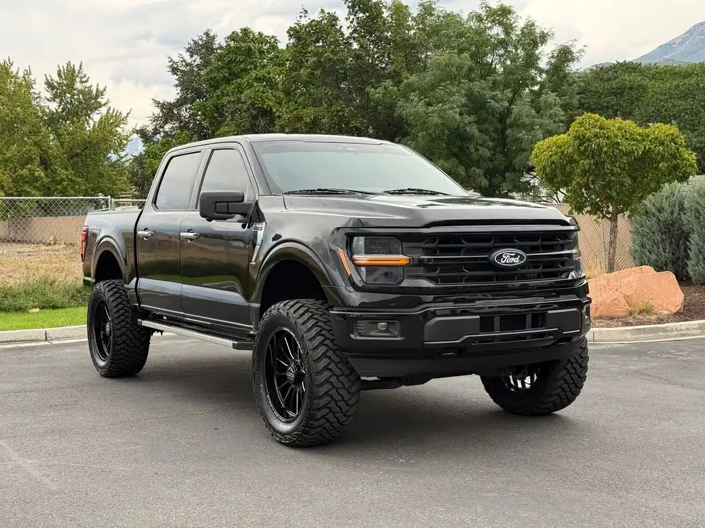 2024 Ford F-150 XLT 4WD SuperCrew 5-1/2' Box's photo