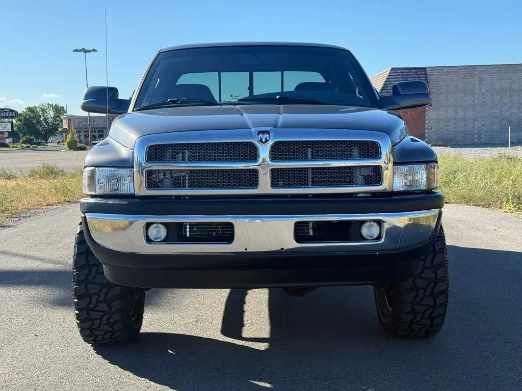 2002 Dodge Ram 2500 SLT 4X4 QUAD CAB SWB photo 5