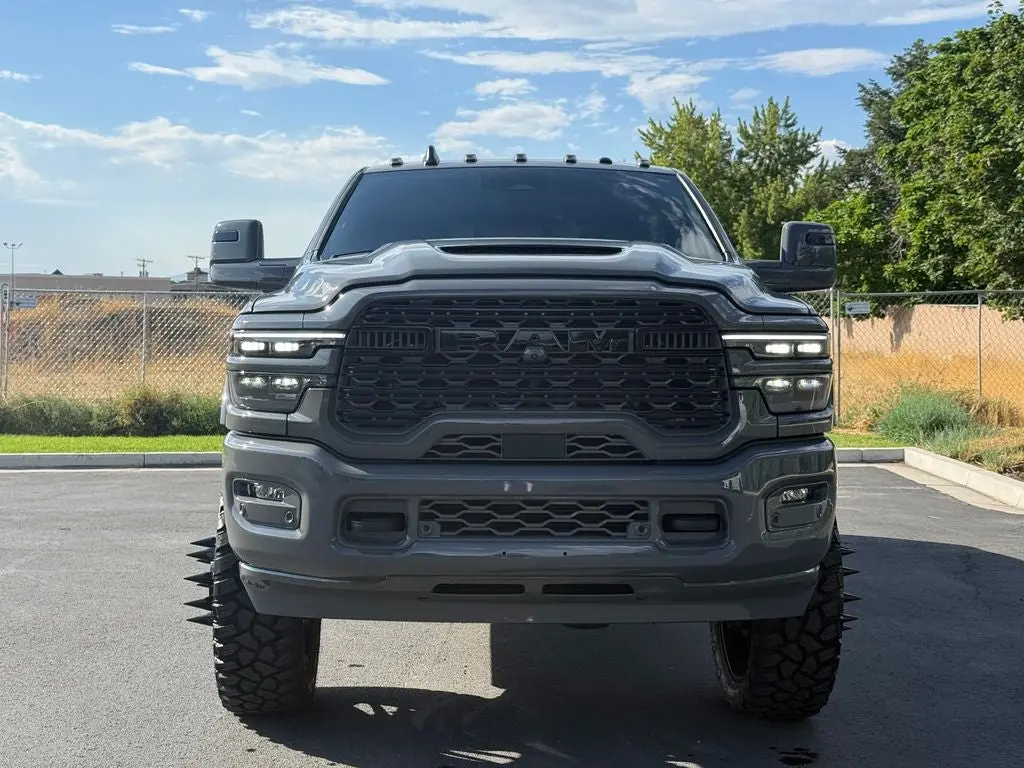 2026 RAM 3500 Limited 4X4 Mega Cab photo 5