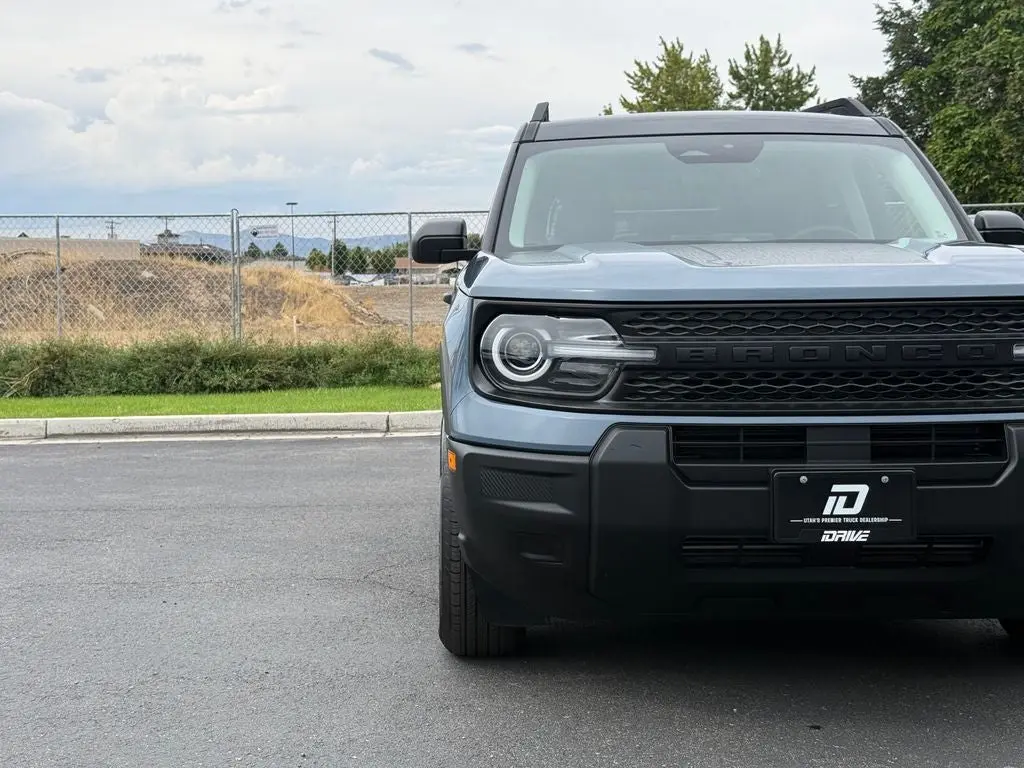 2025 Ford Bronco Sport Big Bend 4WD photo 4