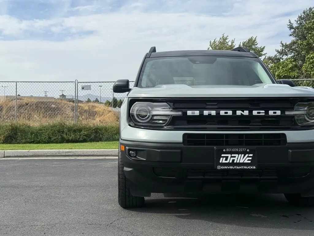 2023 Ford Bronco Sport Outer Banks 4WD photo 4