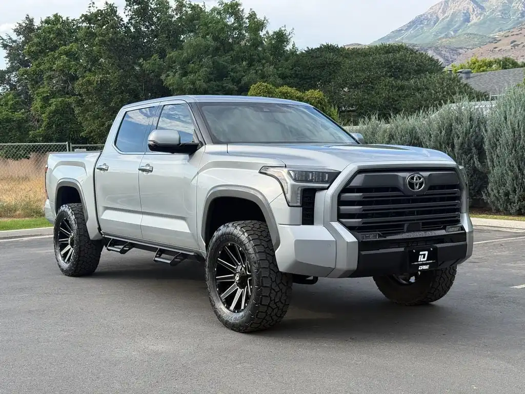 2023 Toyota Tundra Limited 3.4L 4WD CrewMax 5.5' Bed's photo