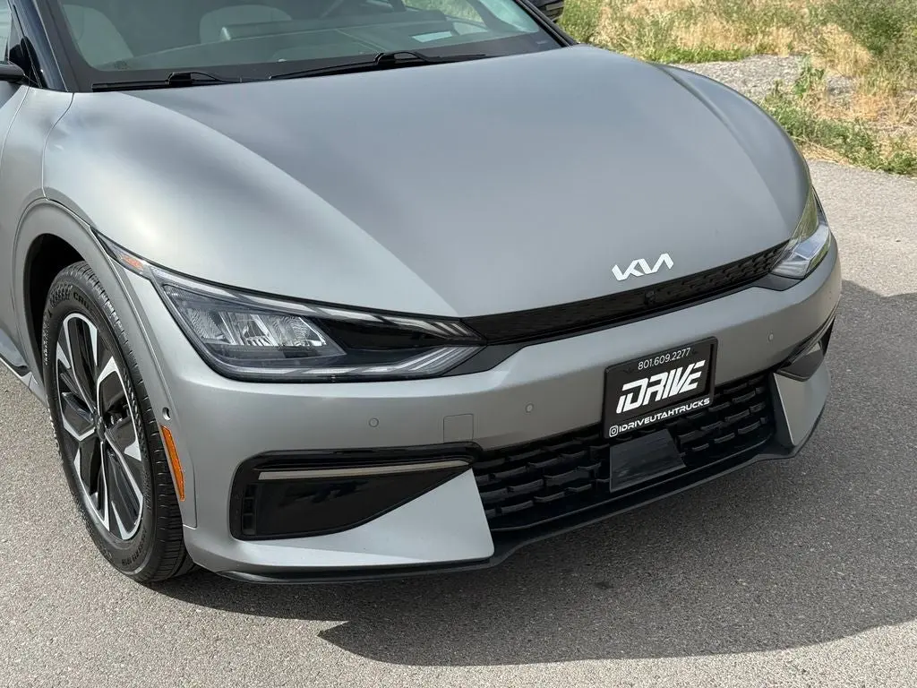 2024 Kia EV6 GT-Line photo 3