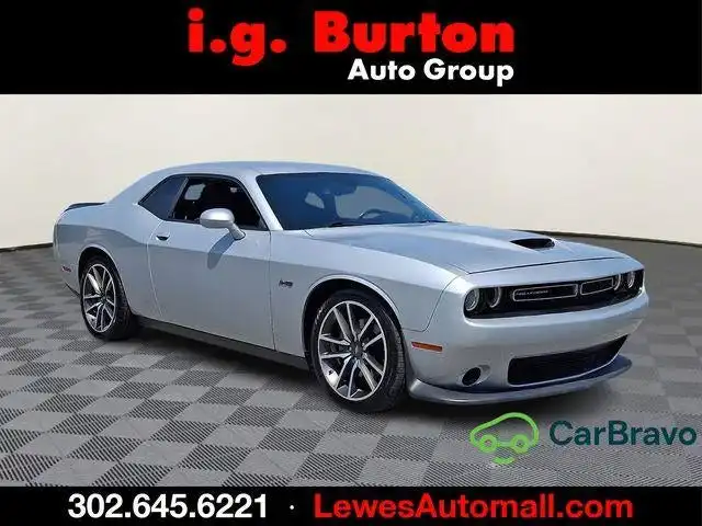 2023 Dodge Challenger R/T's photo