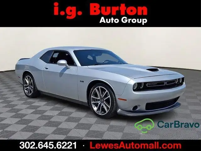 2023 Dodge Challenger R/T's photo