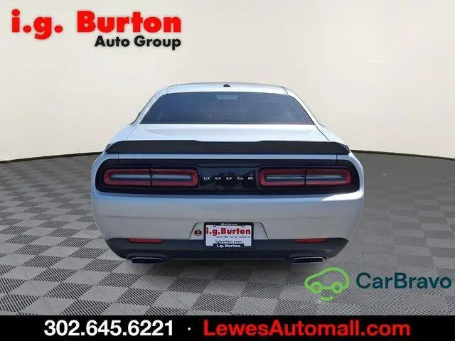 2023 Dodge Challenger R/T photo 5