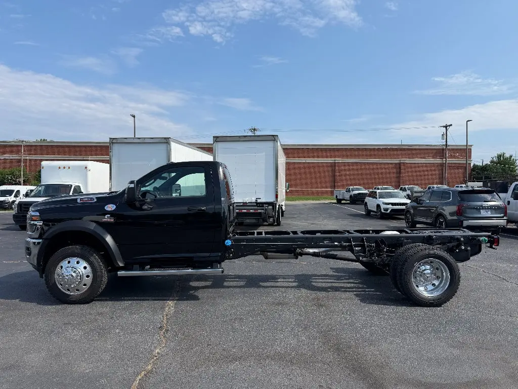 2026 RAM 5500 Tradesman 4WD Regular Cab LWB DRW 193" WB photo 5
