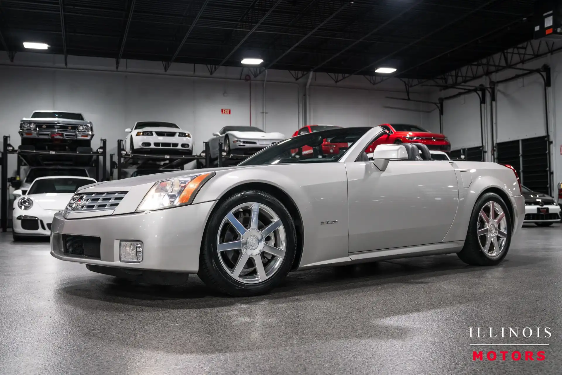 2004 Cadillac XLR V8 Roadster's photo