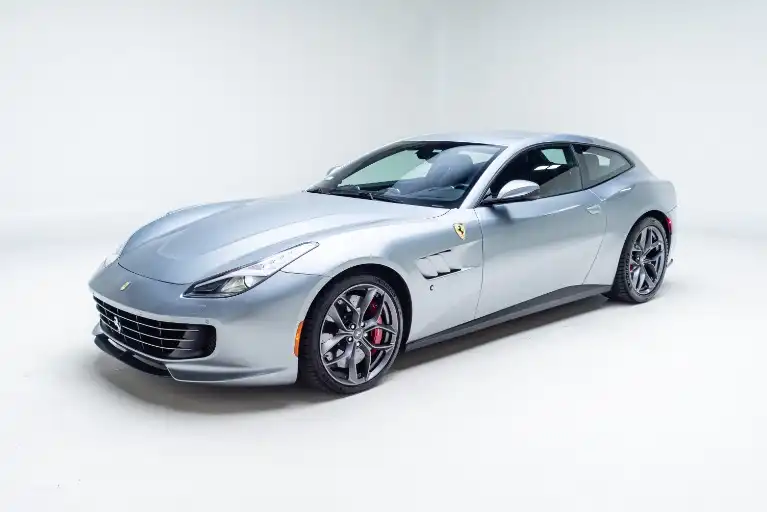 2018 Ferrari GTC4Lusso T's photo