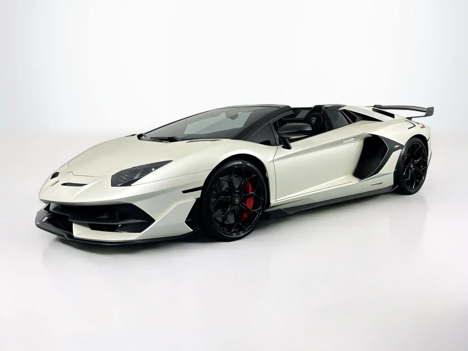 2020 Lamborghini Aventador LP 770-4 SVJ Roadster's photo