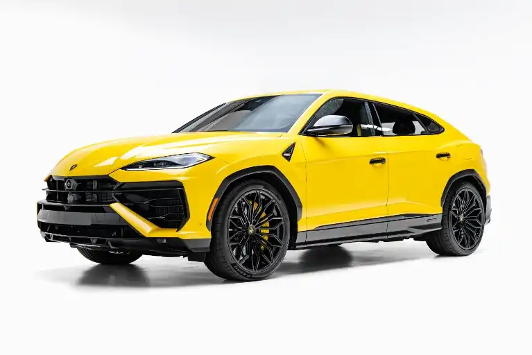 2025 Lamborghini Urus 4.0 V8 PHEV SE's photo