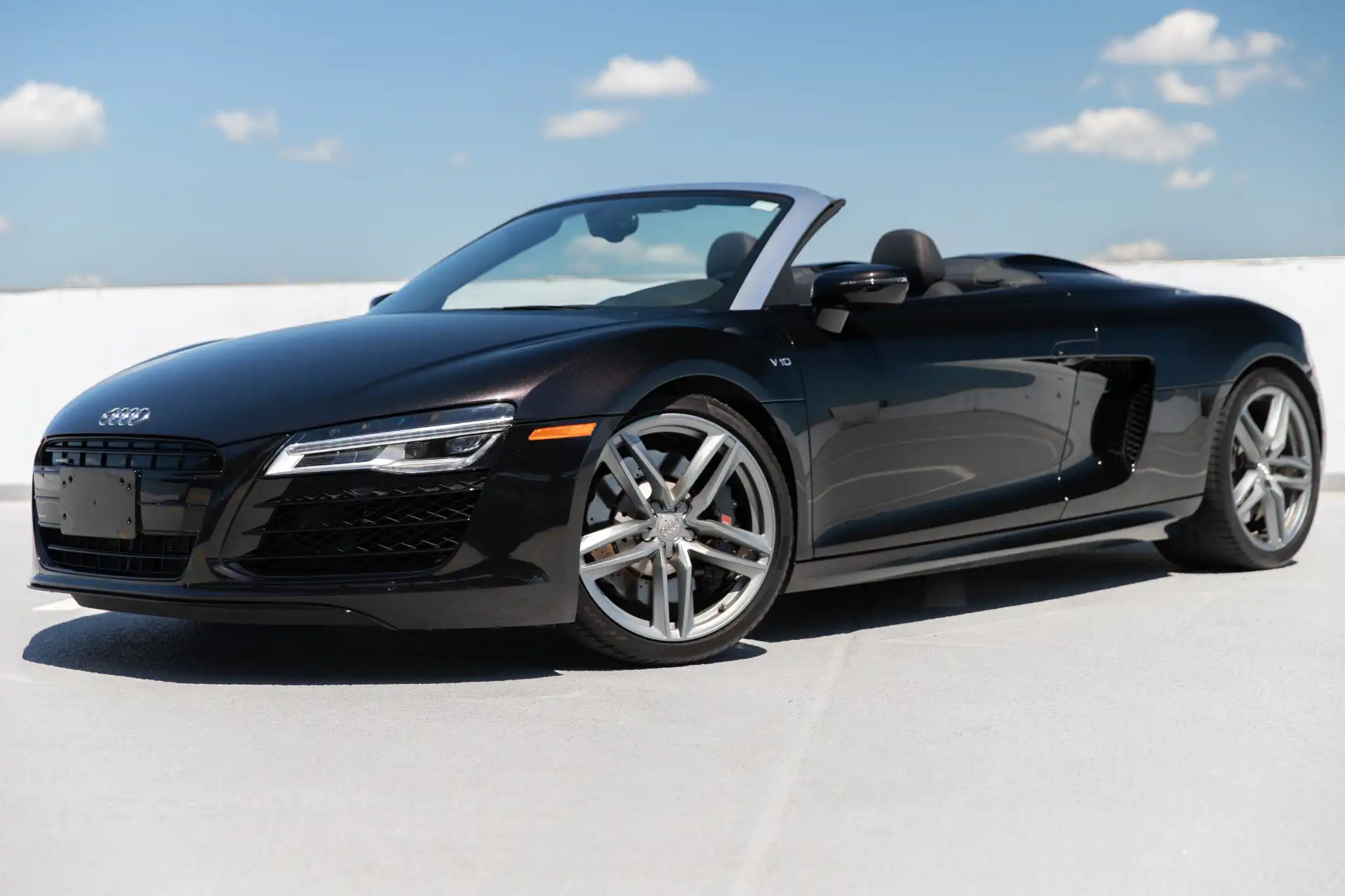 2014 Audi R8 quattro Manual V10 Spyder's photo