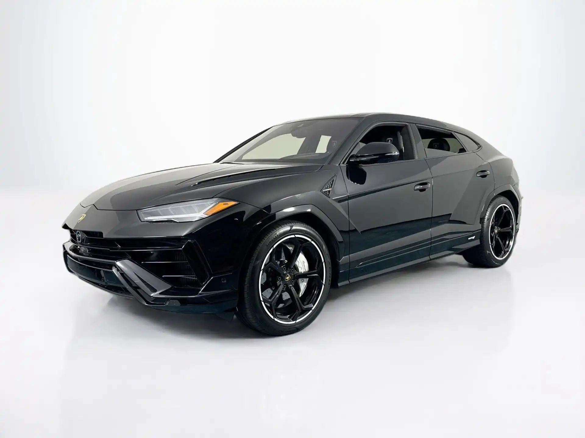 2023 Lamborghini Urus 4.0 V8 S's photo