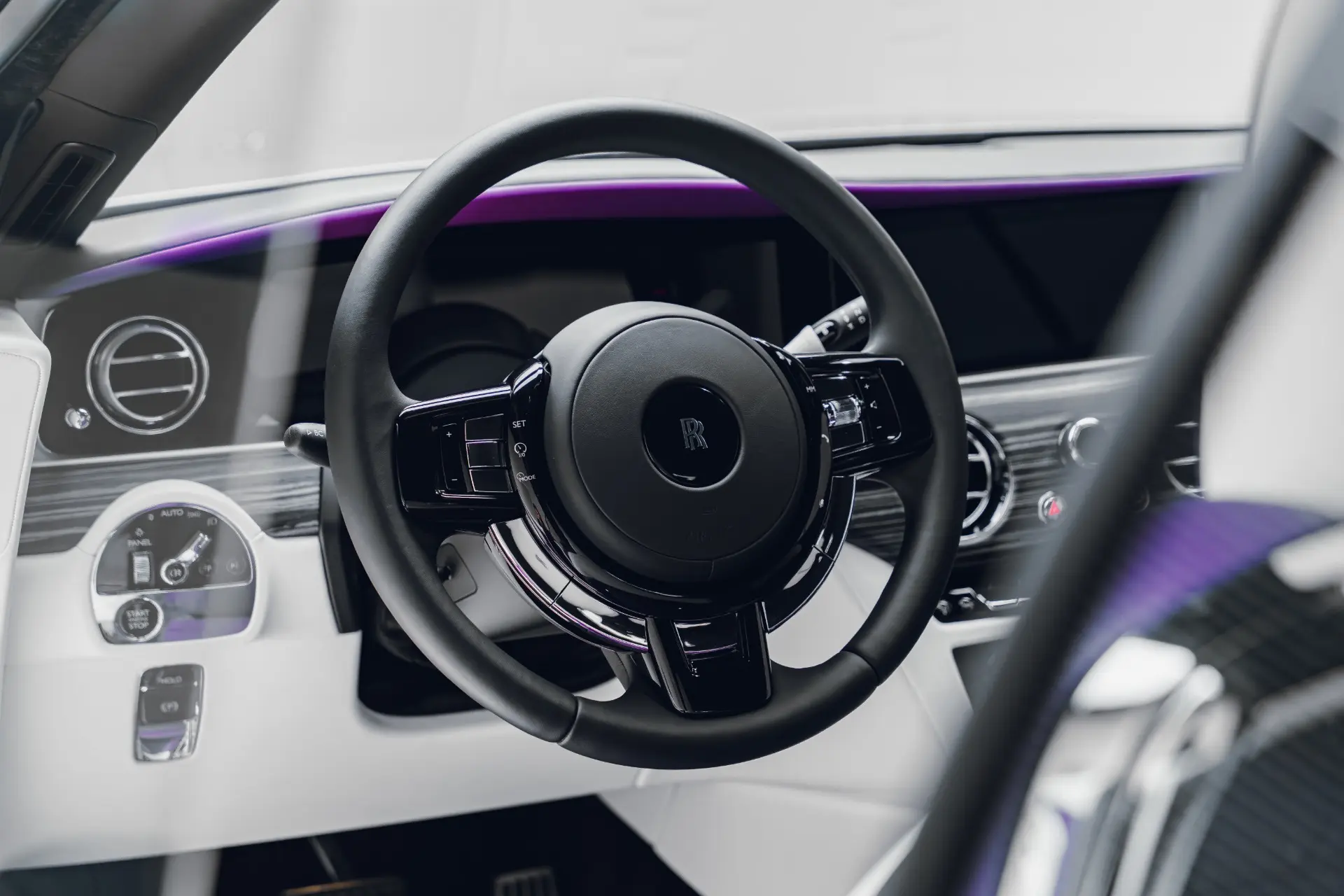 2024 Rolls-Royce Spectre Base photo 4