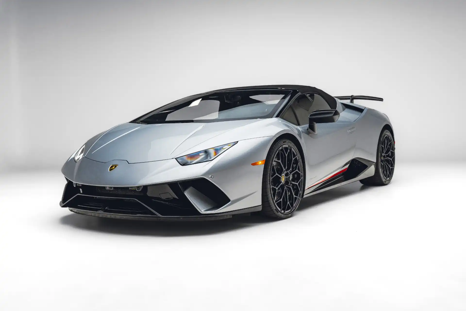 2019 Lamborghini Huracan LP 610-4 Performante Spyder's photo