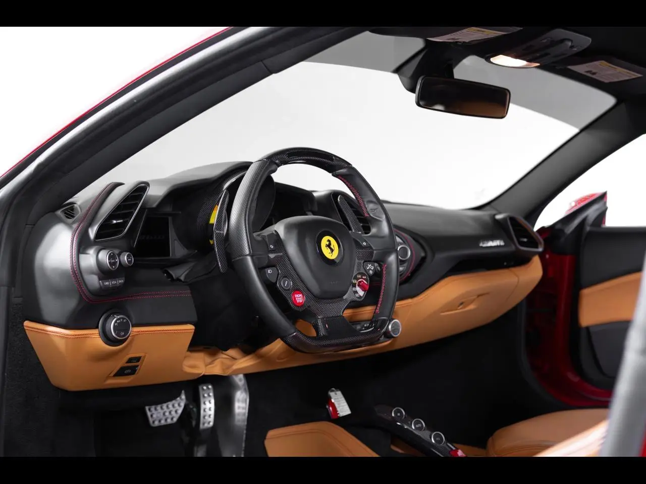 2017 Ferrari 488 Base photo 5