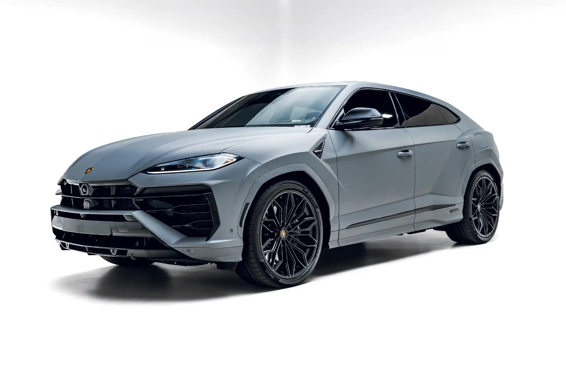2025 Lamborghini Urus 4.0 V8 PHEV SE's photo