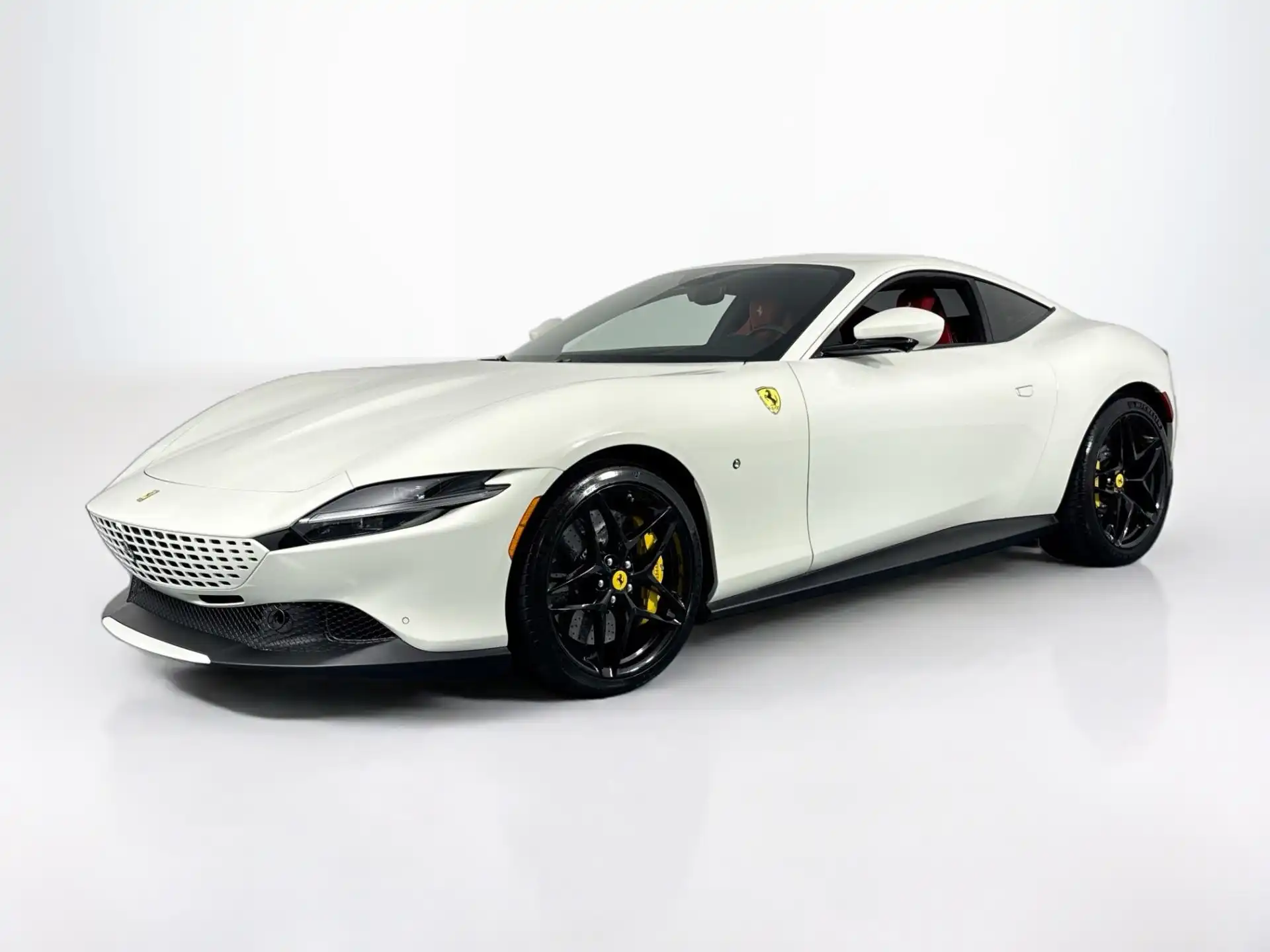 2023 Ferrari Roma Spider's photo