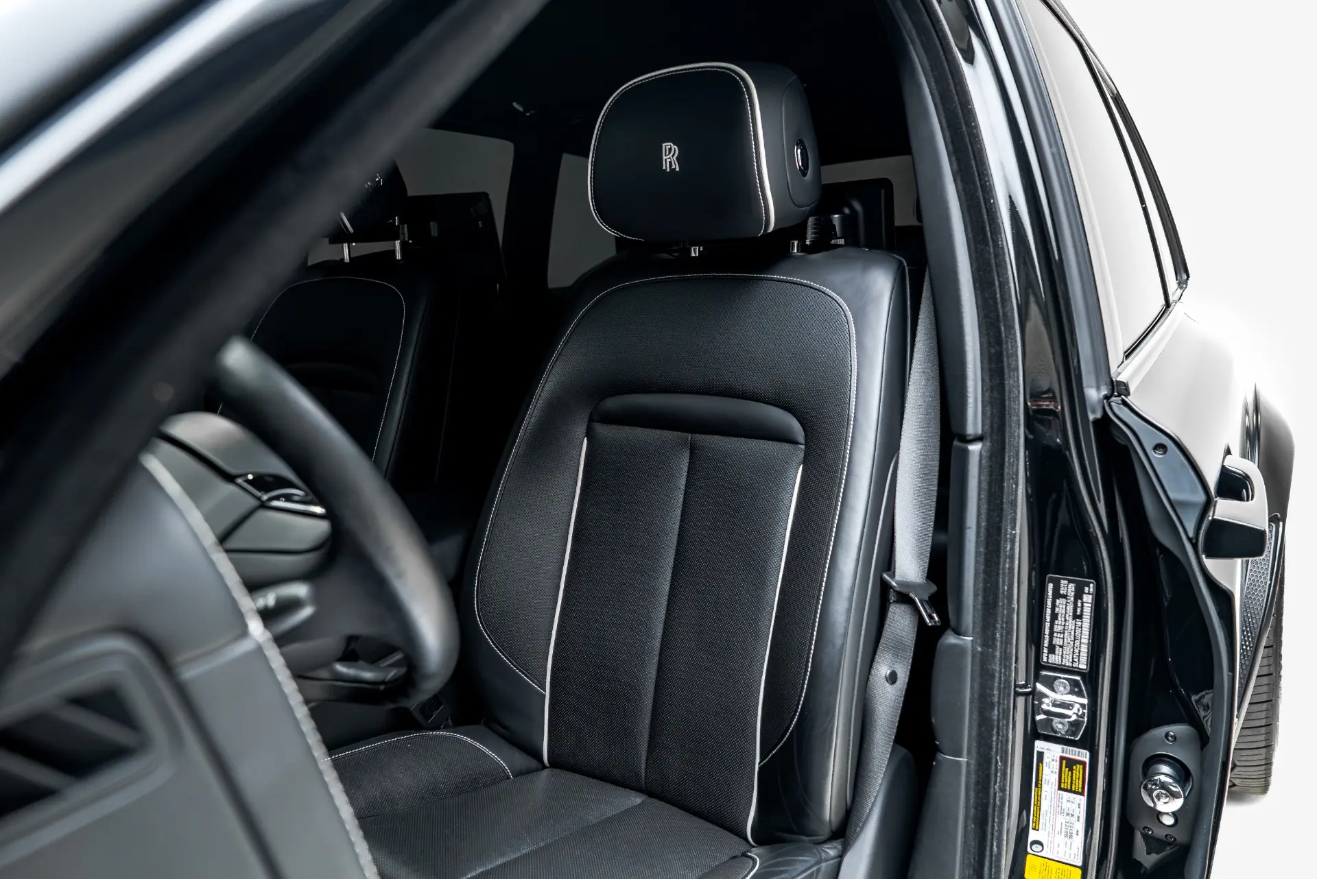 2020 Rolls-Royce Cullinan Base photo 4