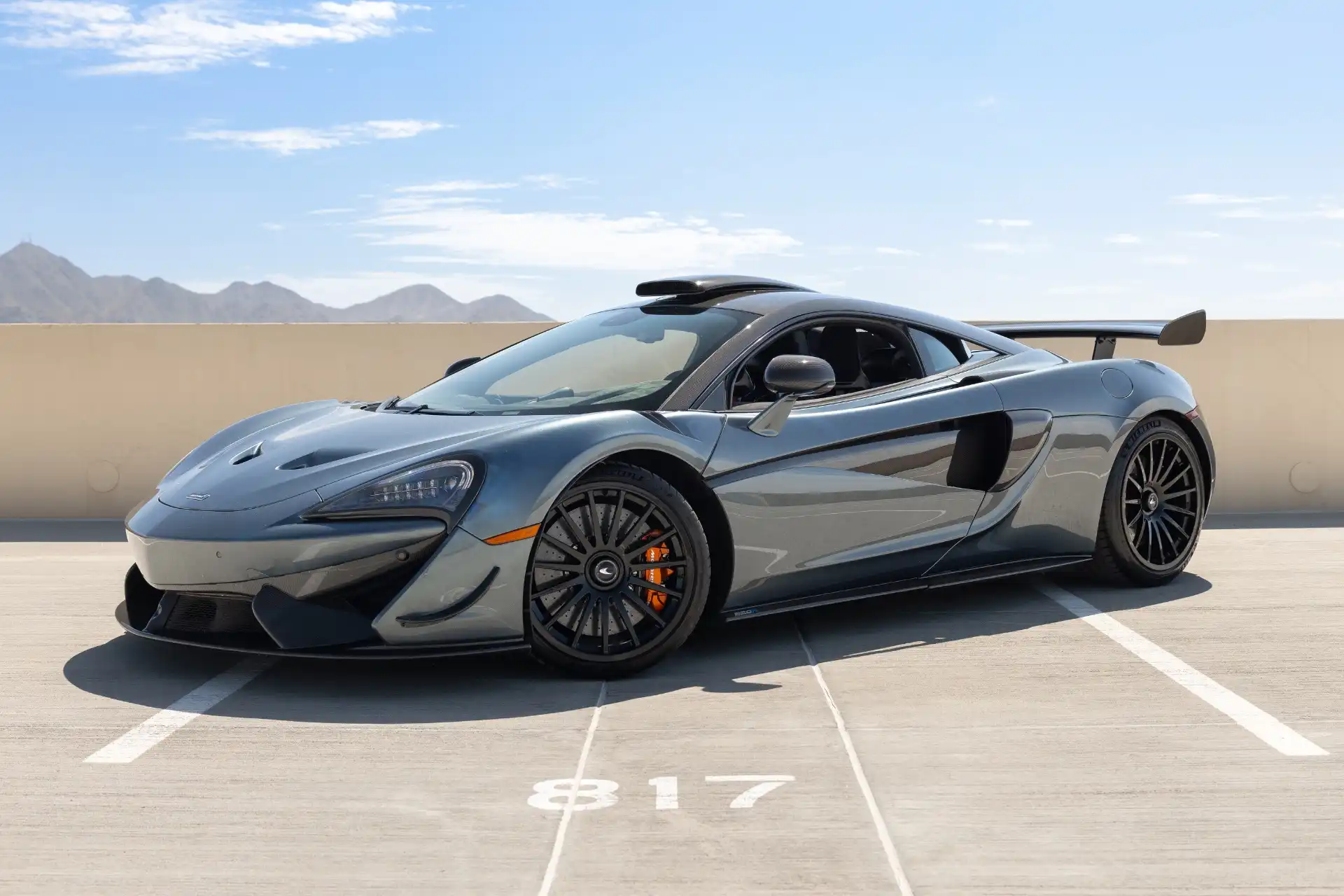 2020 McLaren 620R's photo