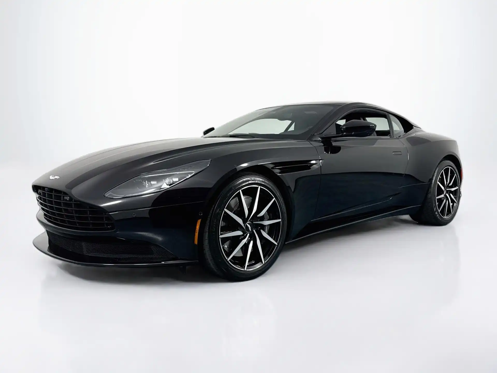 2020 Aston Martin DB11 V8 Coupe's photo