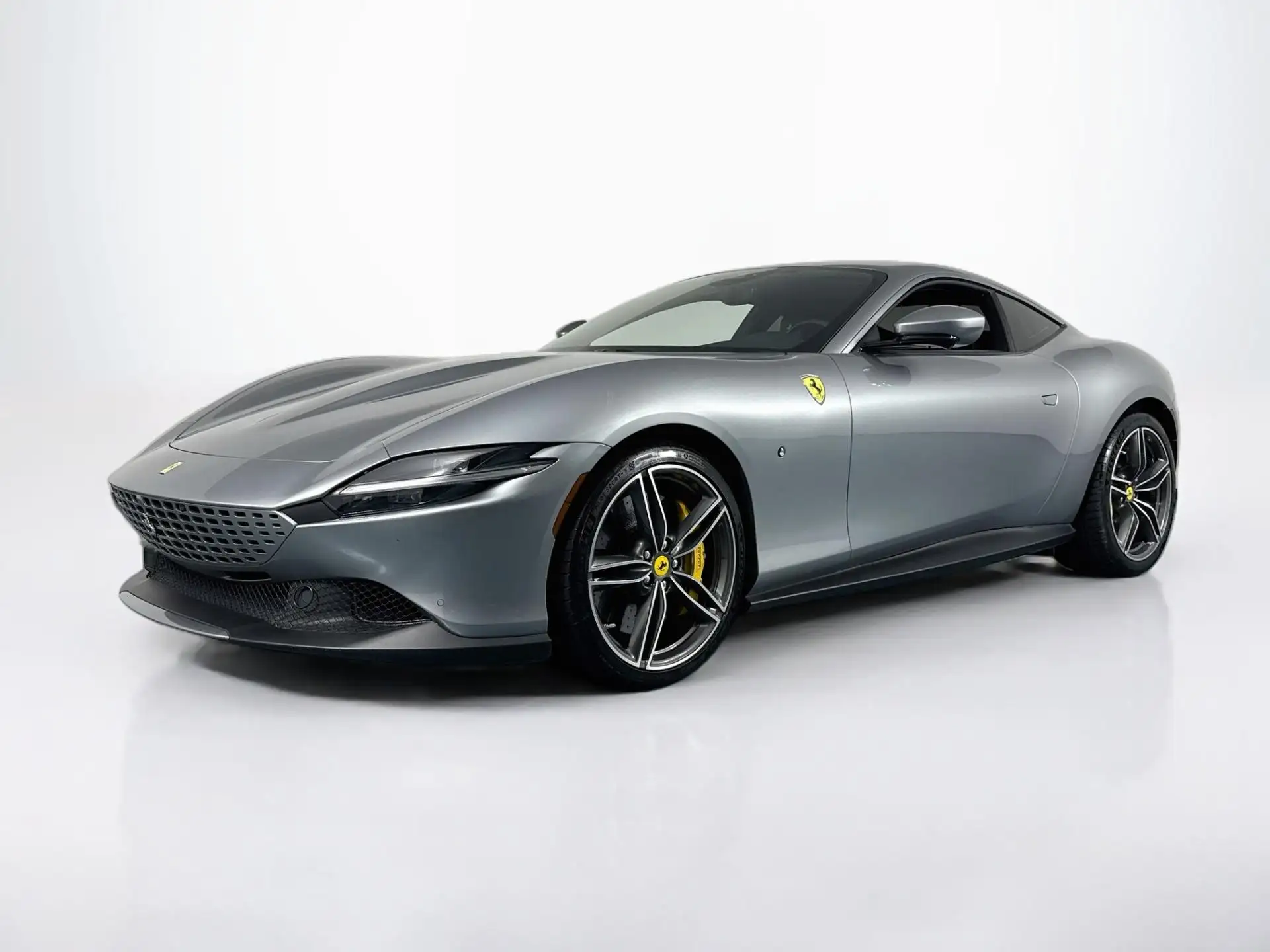 2021 Ferrari Roma Base's photo